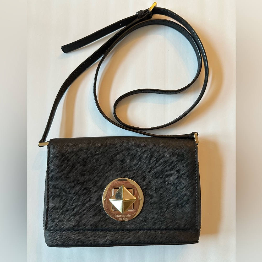 KATE SPADE Newbury Lane Sally Black / Silver Turn Lock Leather Crossbody Bag
